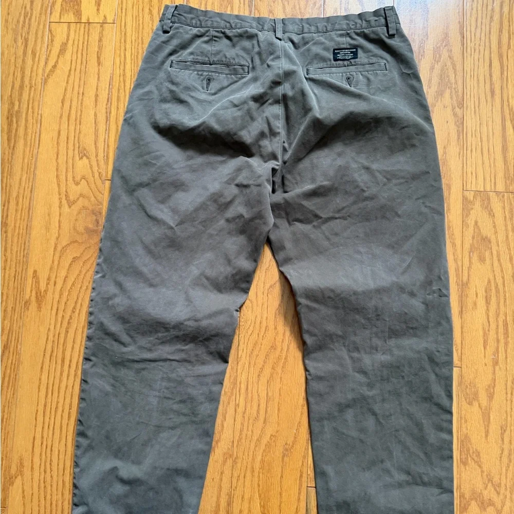 Banana Republic classic khaki